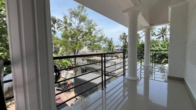 Silver Oaks Flat Sc Golf Links Road Kowdiar Thiruvananthapuram By Probity Ventures Extérieur photo